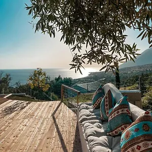 Gogo's Boutique 4*, Dhërmi Albania